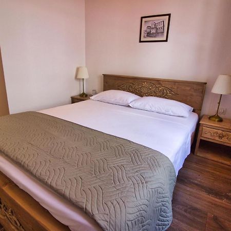 4 Rooms Since 1950 Gjirokastër Екстериор снимка