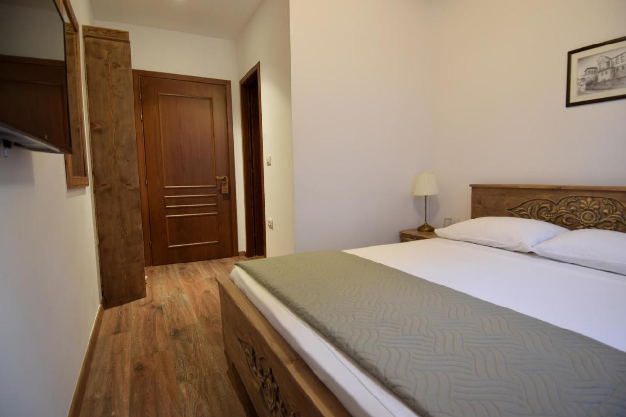 4 Rooms Since 1950 Gjirokastër Екстериор снимка