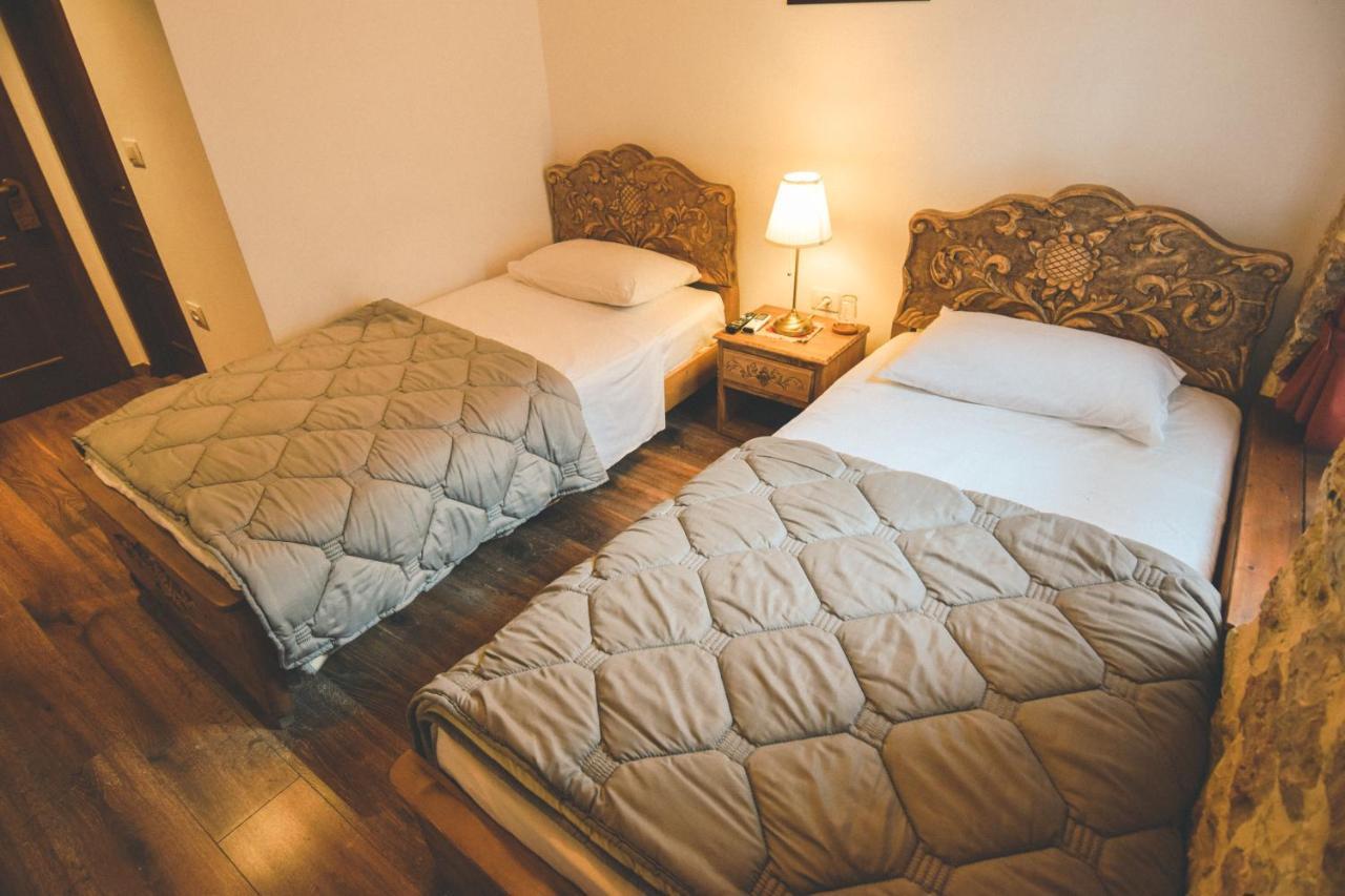 4 Rooms Since 1950 Gjirokastër Екстериор снимка