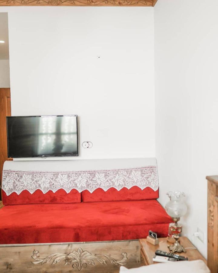 4 Rooms Since 1950 Gjirokastër Екстериор снимка