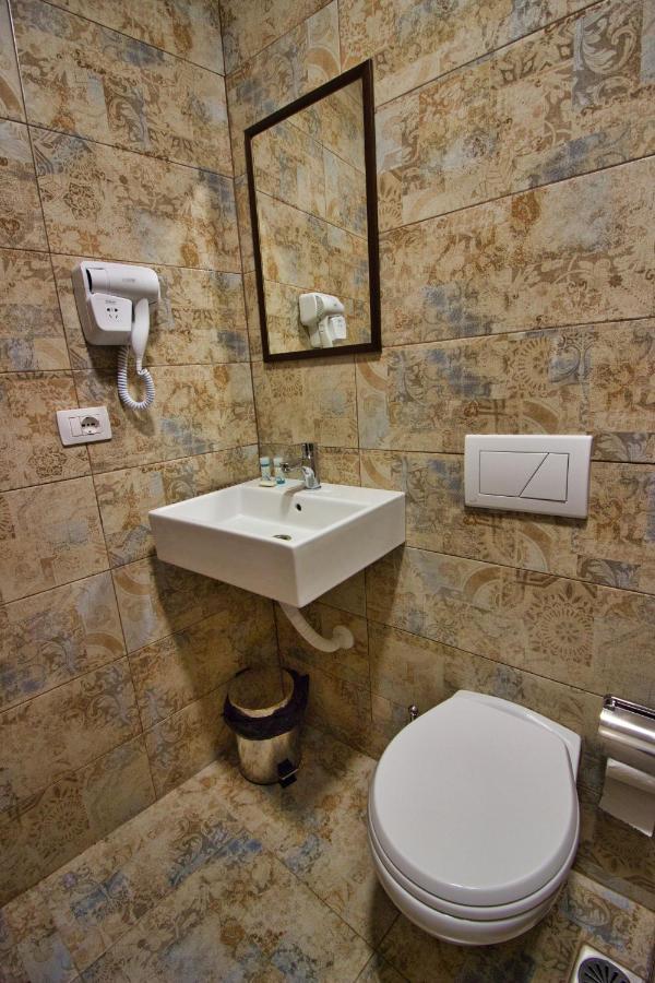 4 Rooms Since 1950 Gjirokastër Екстериор снимка