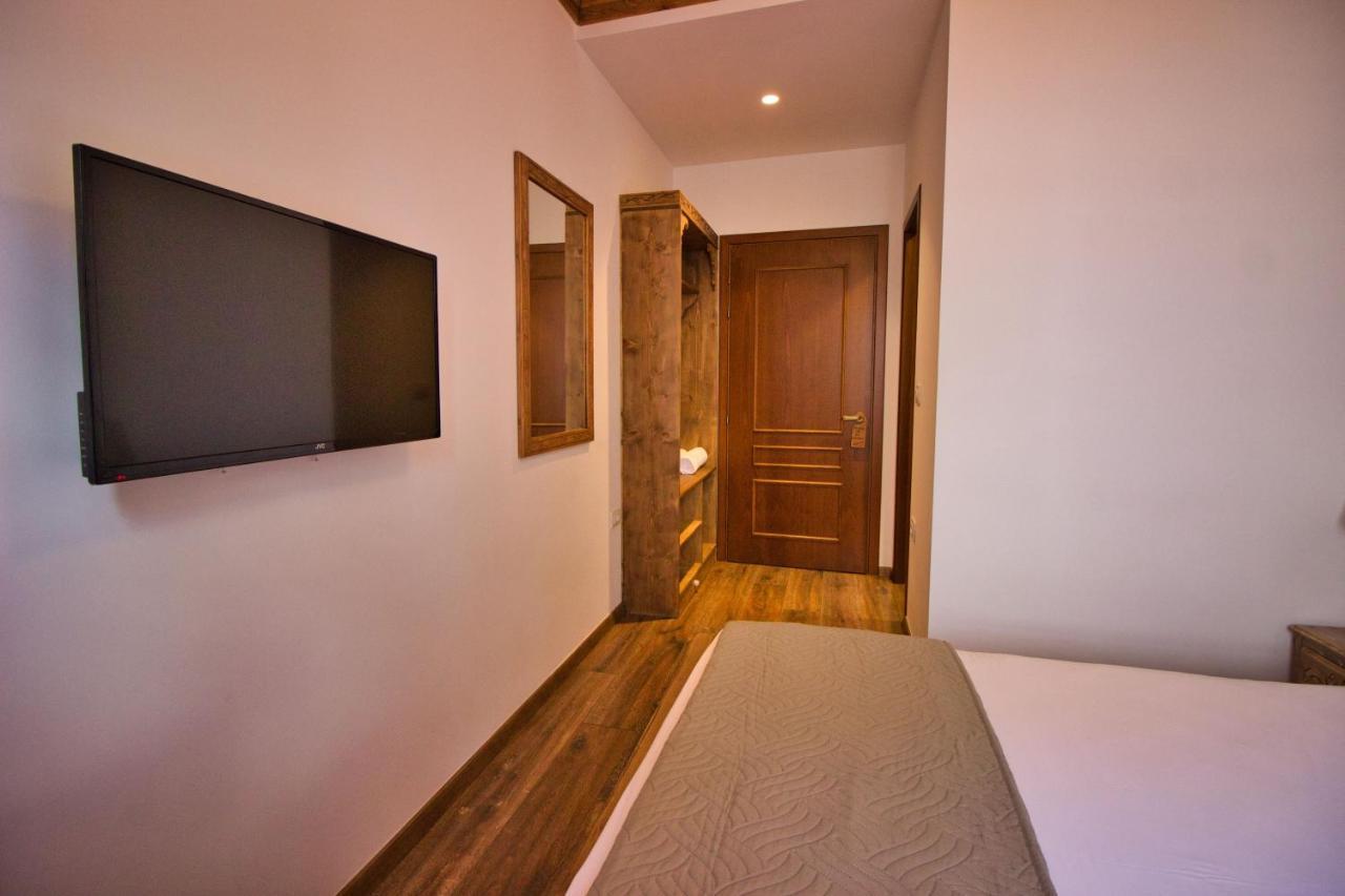 4 Rooms Since 1950 Gjirokastër Екстериор снимка