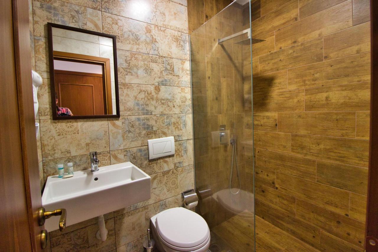 4 Rooms Since 1950 Gjirokastër Екстериор снимка