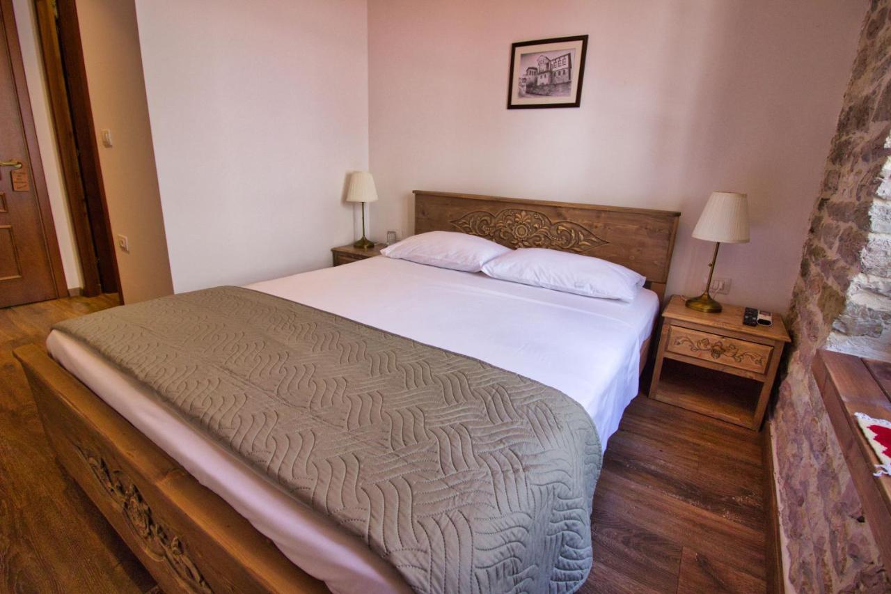 4 Rooms Since 1950 Gjirokastër Екстериор снимка